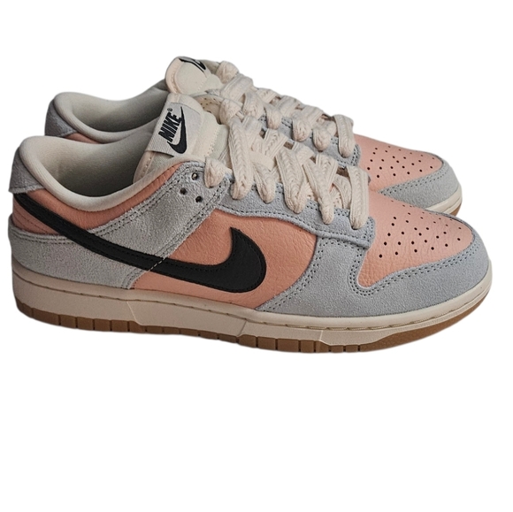 NIB Nike Women's Dunk Low SZ 9 - Picture 6 of 12
